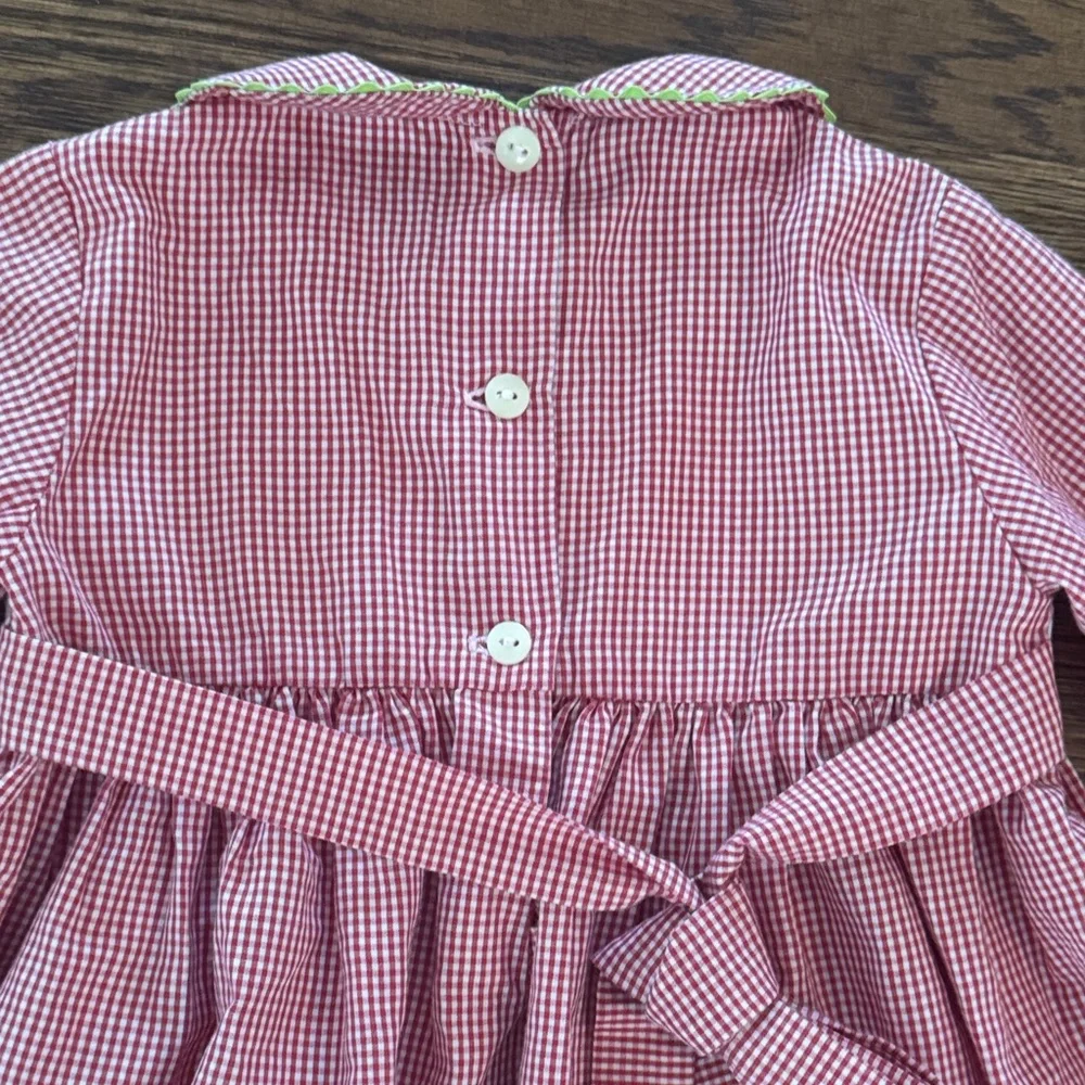Anavini Red Gingham Smocked Embroidered Elf With Toys Dress New And Never Worn - Picture 12 of 15